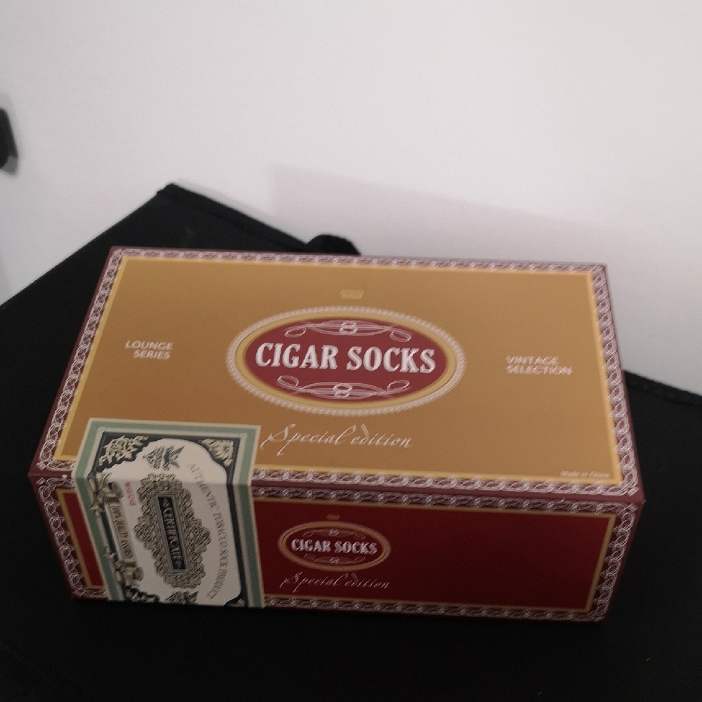 Special Edition Vintage Men's Socks Set Of Four New in Package Sock Size 10-13